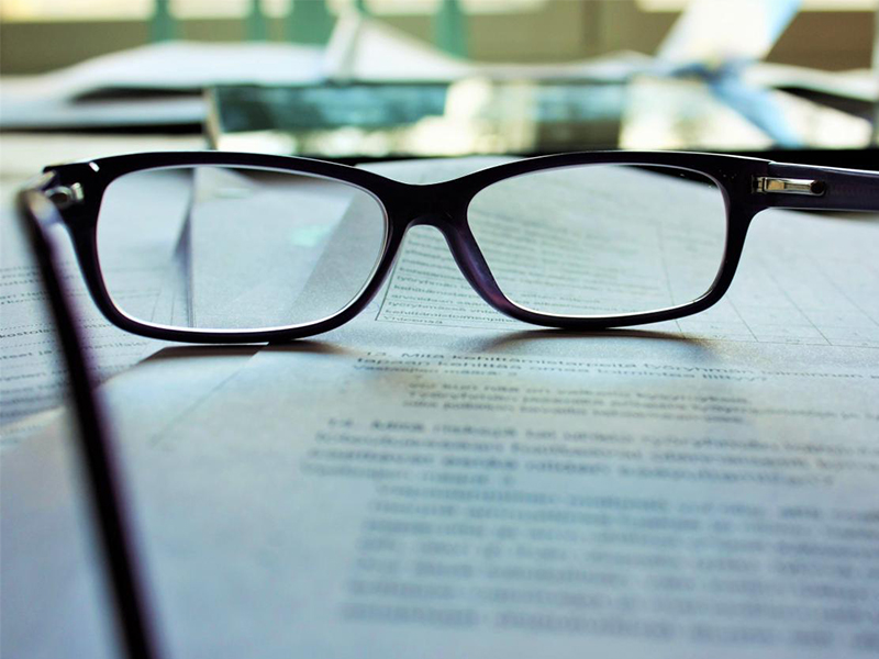 8 Myths about Reading Glasses