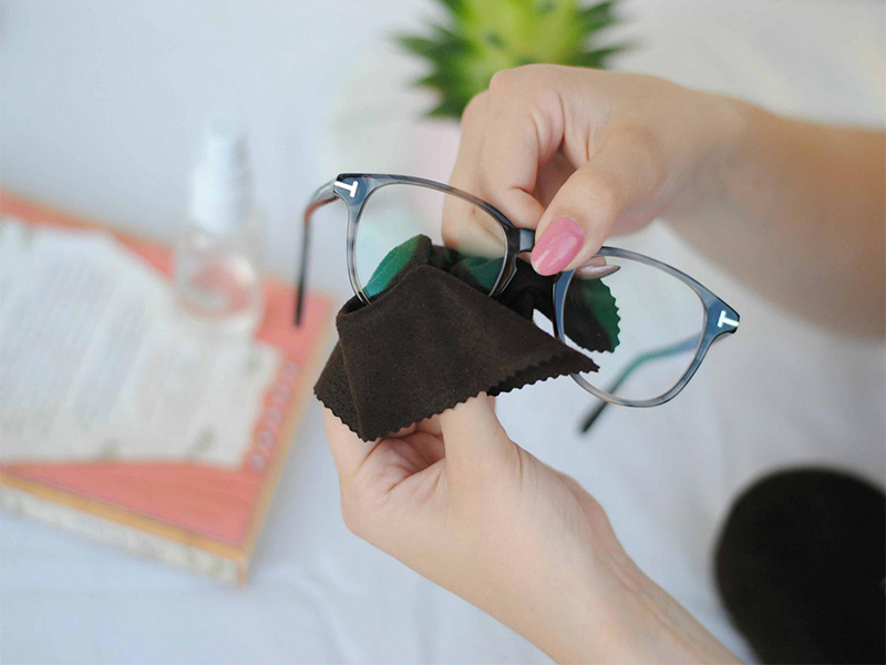How to Sanitize Your Glasses？